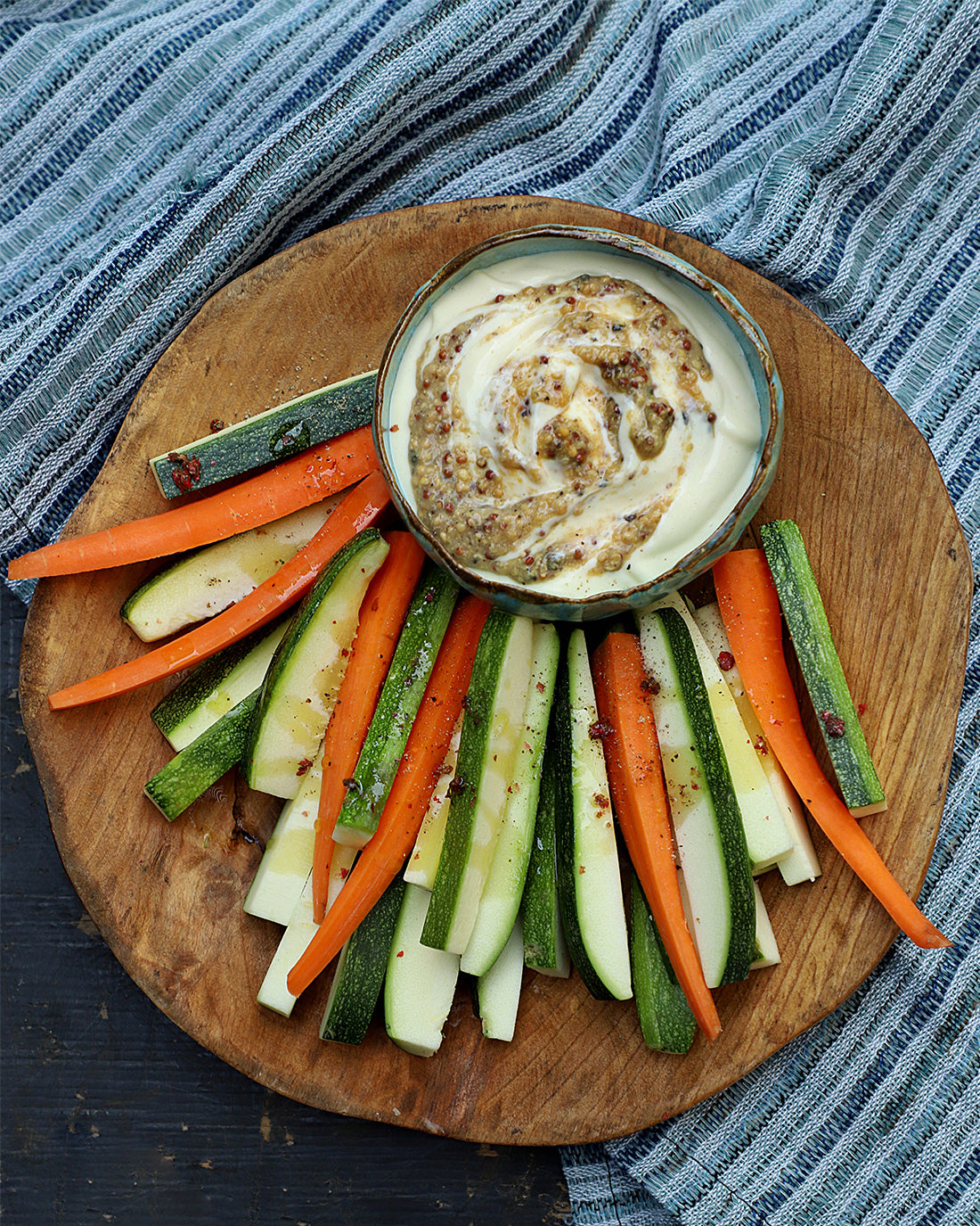 Bastones de verduras con Mostaza trufada