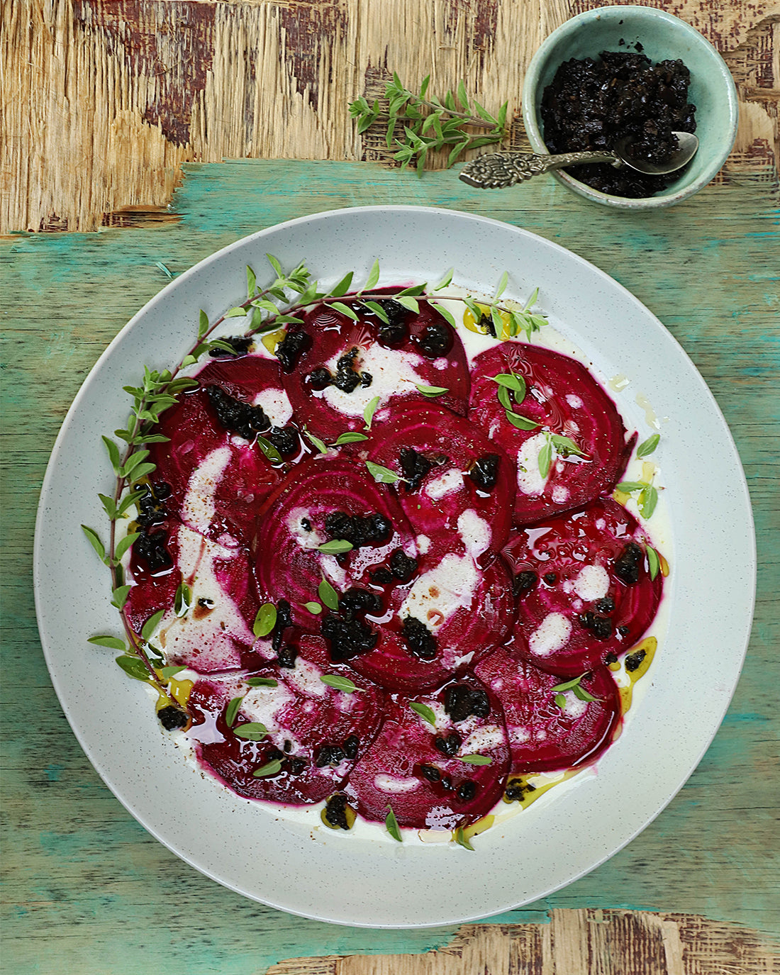 Carpaccio de betarragas con Tapenade Trufado