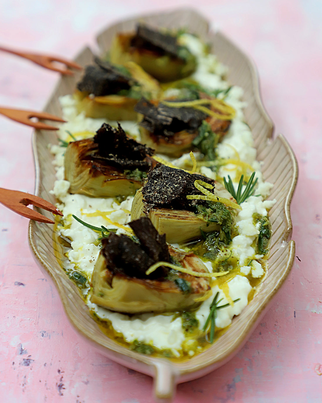 Alcachofas selladas con crema de queso y trufa