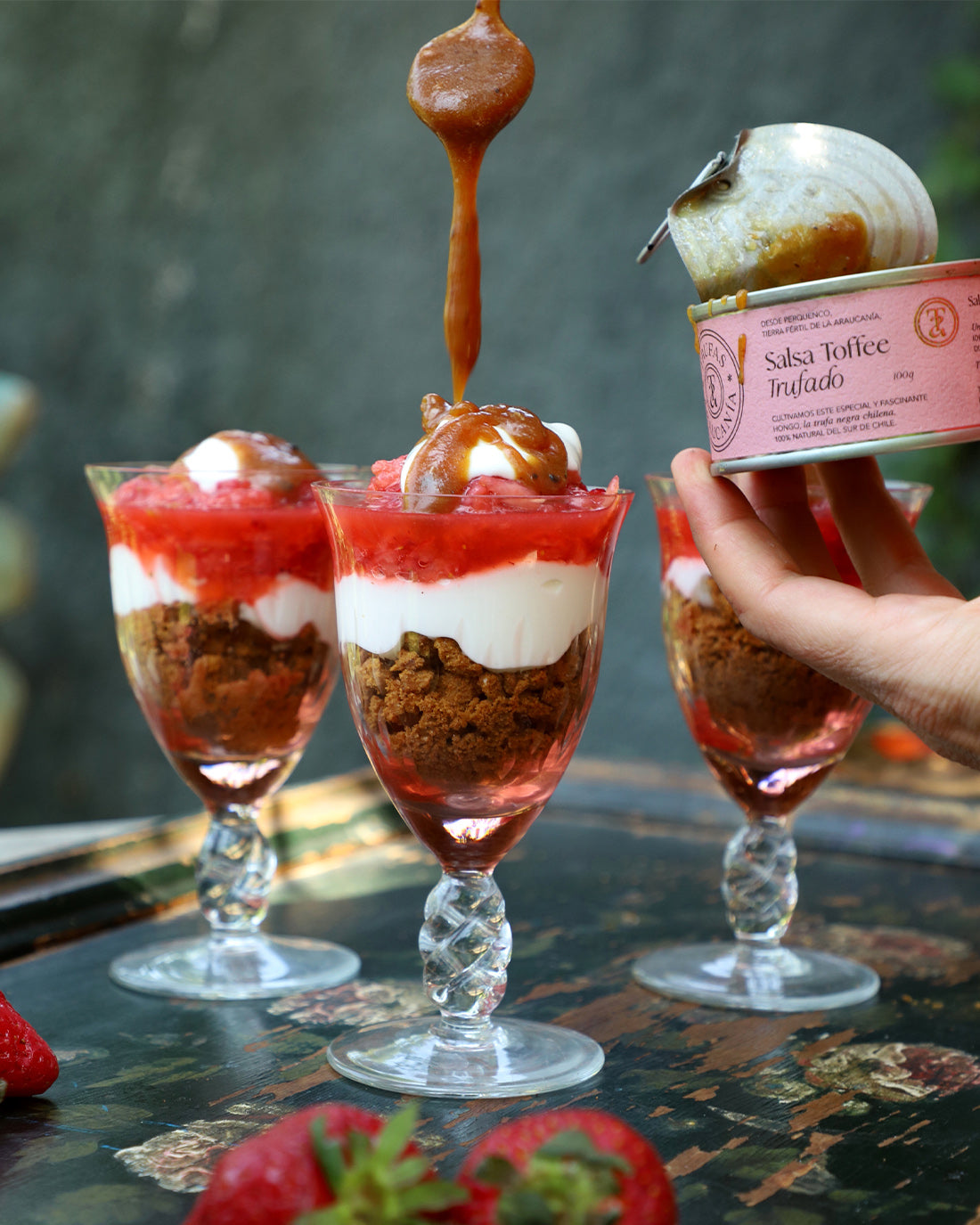 Copa de frutillas con aperol y Toffee Trufado