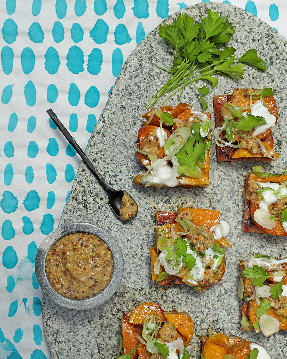 Pincho de jamón pierna con camote y Mostaza Dijon Trufada